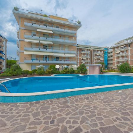 Residence Solmare Immobiliare Pacella Lido di Jesolo Zewnętrze zdjęcie