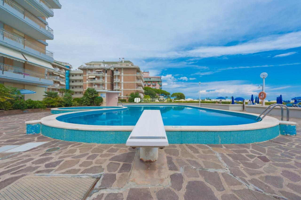 Residence Solmare Immobiliare Pacella Lido di Jesolo Zewnętrze zdjęcie